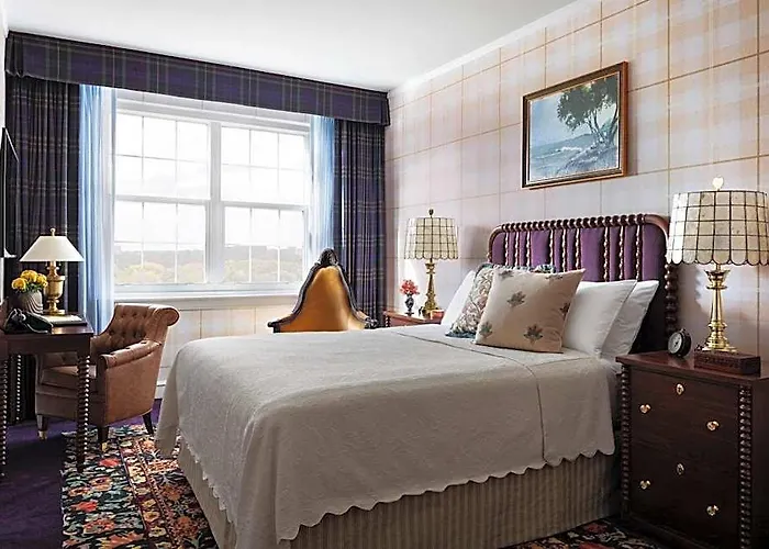Hotel Graduate By Hilton